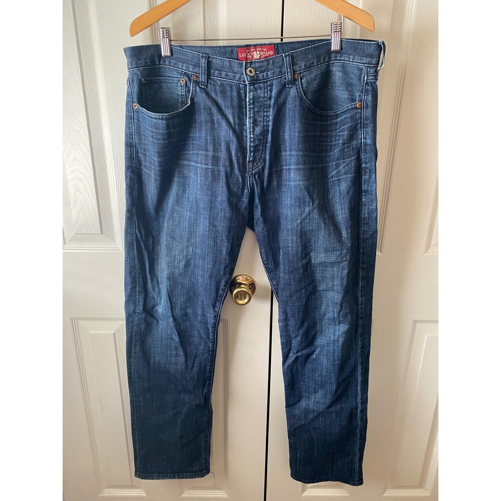 Lucky Brand 121 Heritage Slim Straight Medium Wash Button Fly Denim Jeans 38/32